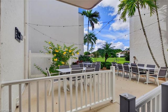 1624 Pine Valley DR 117, Fort Myers, FL 33907