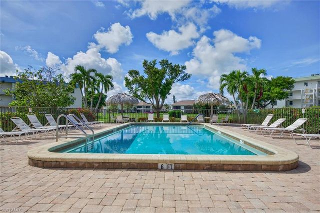 1624 Pine Valley DR 117, Fort Myers, FL 33907