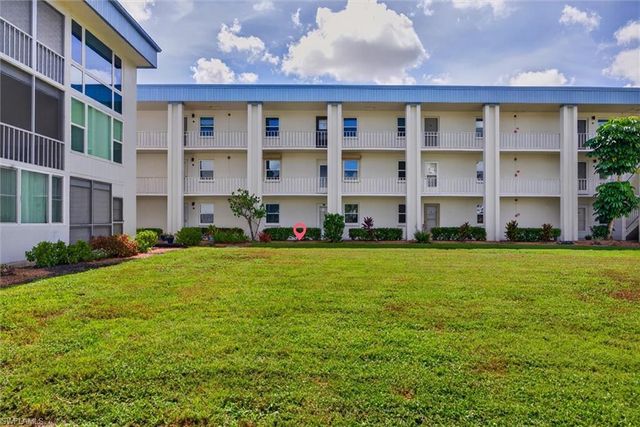 1624 Pine Valley DR 117, Fort Myers, FL 33907