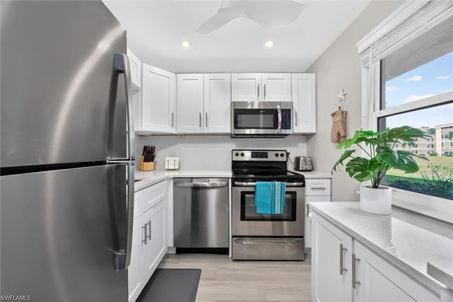 1624 Pine Valley DR 117, Fort Myers, FL 33907
