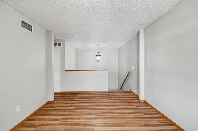 130 River Woods Drive W, Saint Paul Park, MN 55071