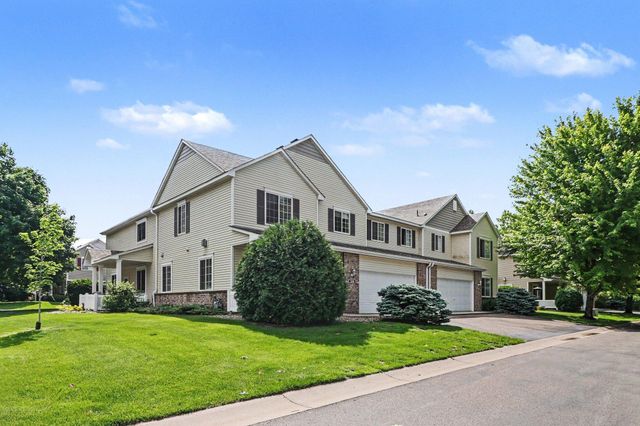130 River Woods Drive W, Saint Paul Park, MN 55071