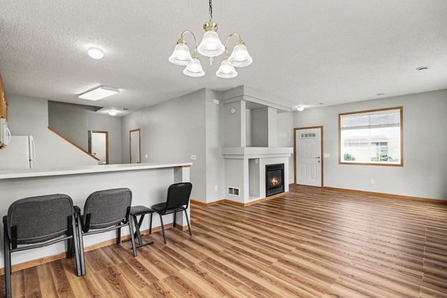 130 River Woods Drive W, Saint Paul Park, MN 55071