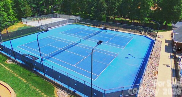 5006 Shannamara Drive, Matthews, NC 28104