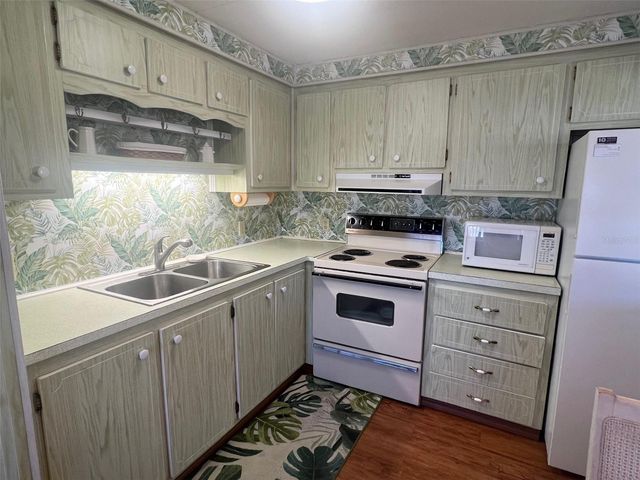 13 PINDO PALM STREET E, Largo, FL 33770