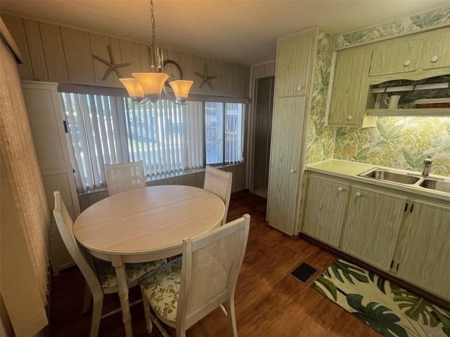 13 PINDO PALM STREET E, Largo, FL 33770