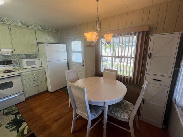 13 PINDO PALM STREET E, Largo, FL 33770