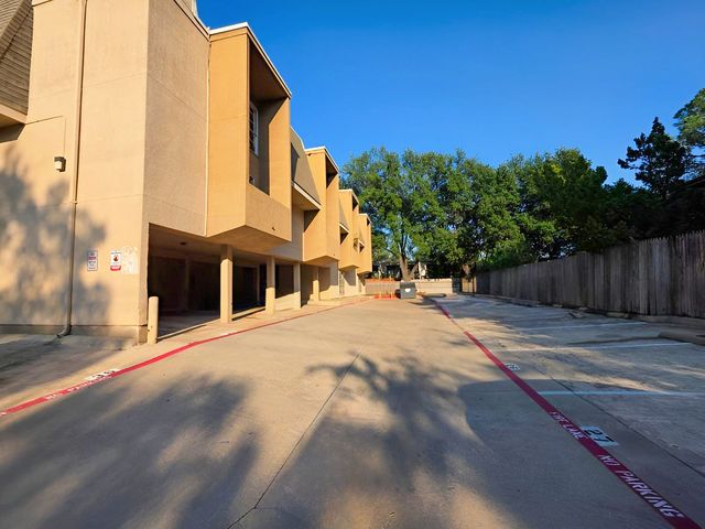 4044 Buena Vista Street 214, Dallas, TX 75204