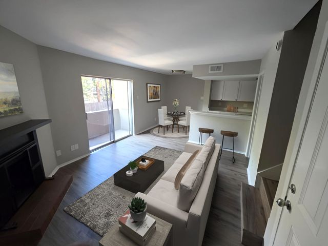 4044 Buena Vista Street 214, Dallas, TX 75204