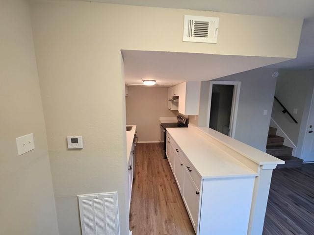 4044 Buena Vista Street 214, Dallas, TX 75204