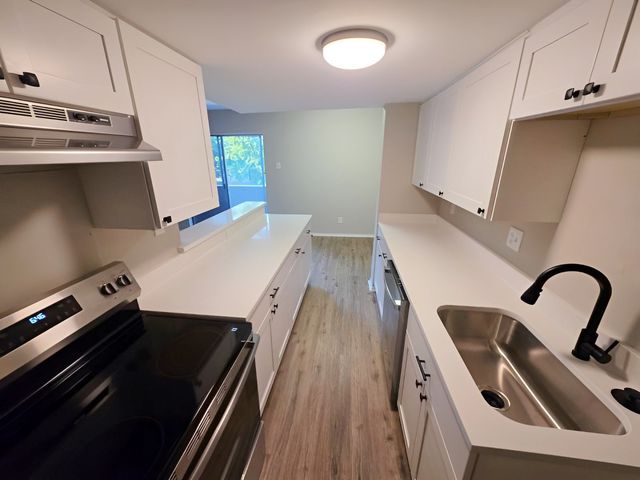 4044 Buena Vista Street 214, Dallas, TX 75204