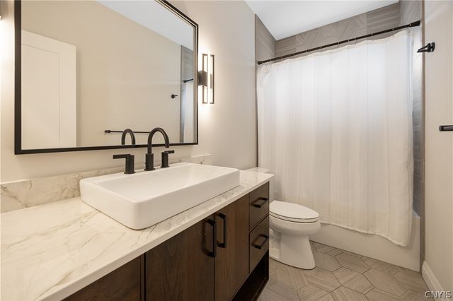 4285 Cindy Lane, Onondaga, NY 13215