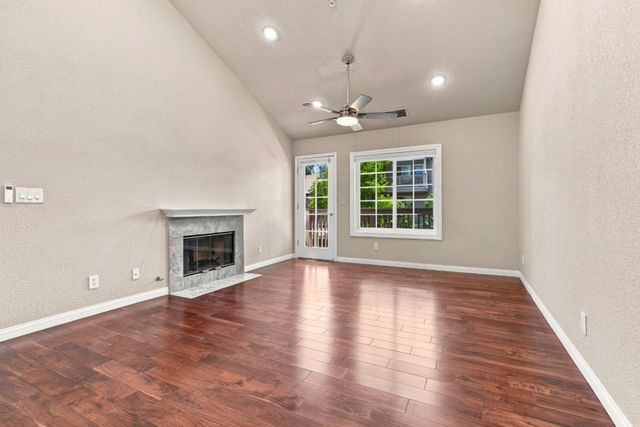 935 Old County Road 9, Belmont, CA 94002