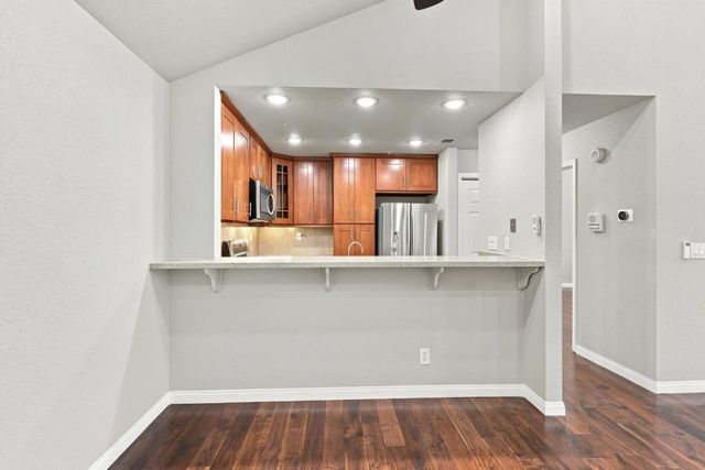 935 Old County Road 9, Belmont, CA 94002