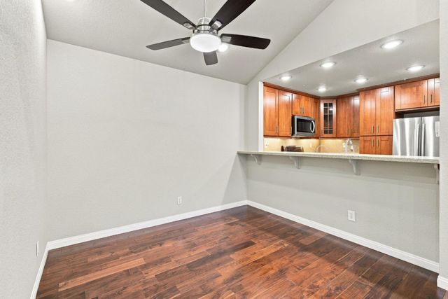 935 Old County Road 9, Belmont, CA 94002