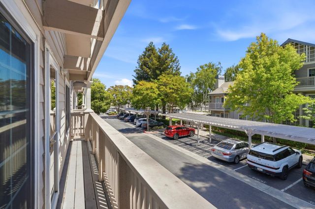 935 Old County Road 9, Belmont, CA 94002