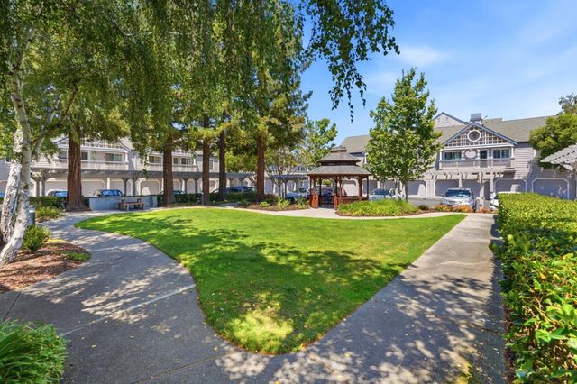 935 Old County Road 9, Belmont, CA 94002