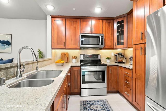 935 Old County Road 9, Belmont, CA 94002