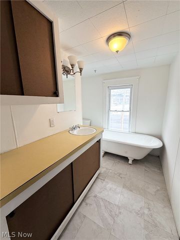 1433 Kenmore Boulevard 2, Akron, OH 44314