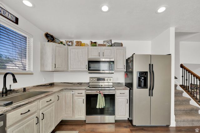 8846 S CEDAR ST, West Jordan, UT 84088