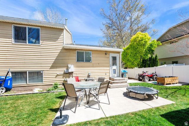 8846 S CEDAR ST, West Jordan, UT 84088