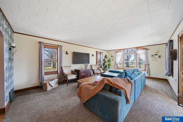 635 Apple Street, Palmyra, NE 68418