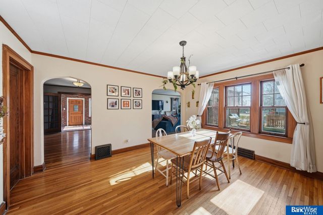 635 Apple Street, Palmyra, NE 68418