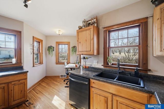 635 Apple Street, Palmyra, NE 68418