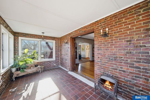 635 Apple Street, Palmyra, NE 68418