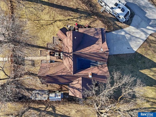 635 Apple Street, Palmyra, NE 68418