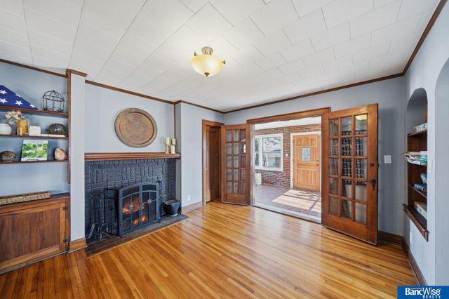 635 Apple Street, Palmyra, NE 68418