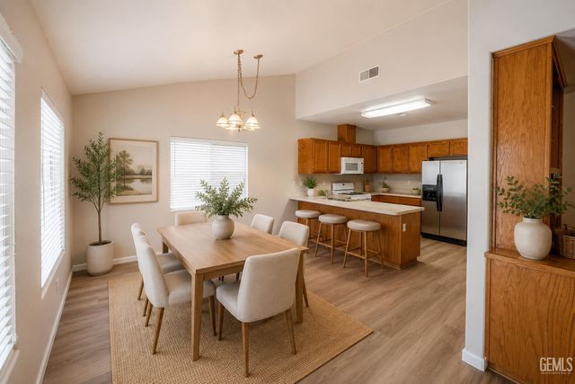5112 La Pinta Maria Drive, Bakersfield, CA 93307