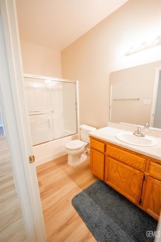 5112 La Pinta Maria Drive, Bakersfield, CA 93307