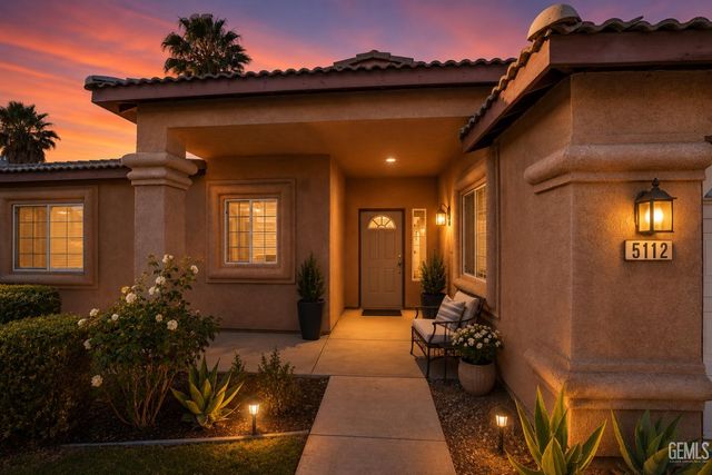 5112 La Pinta Maria Drive, Bakersfield, CA 93307