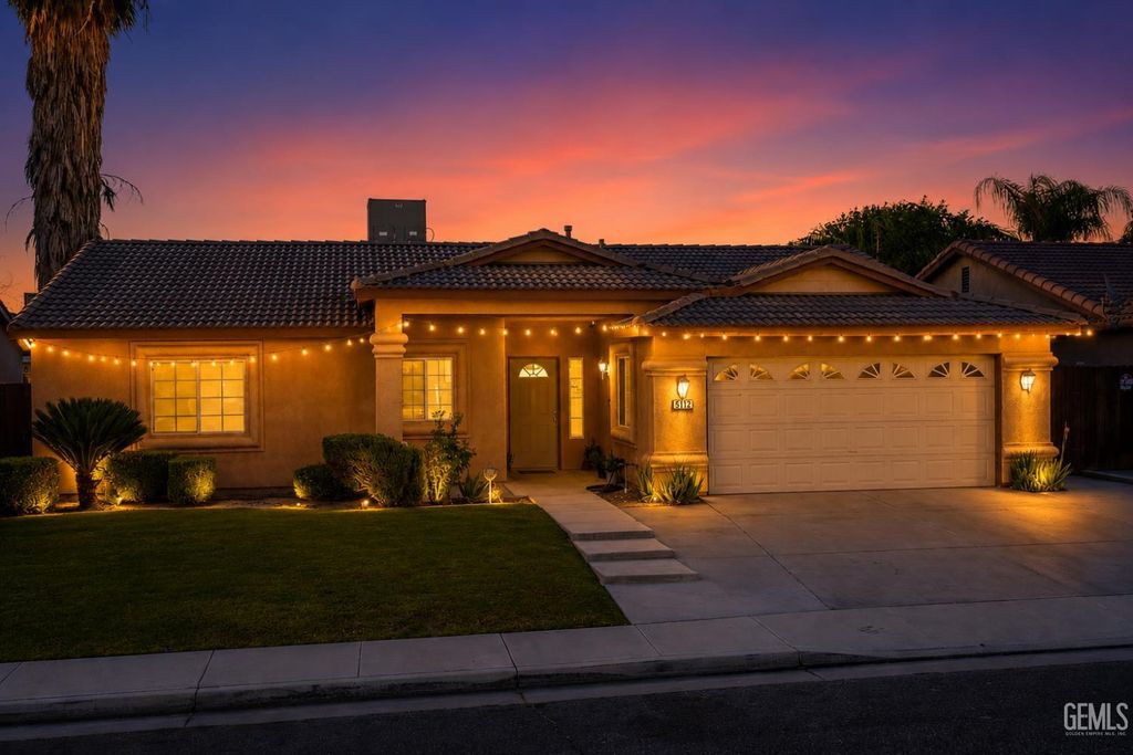 5112 La Pinta Maria Drive, Bakersfield, CA 93307