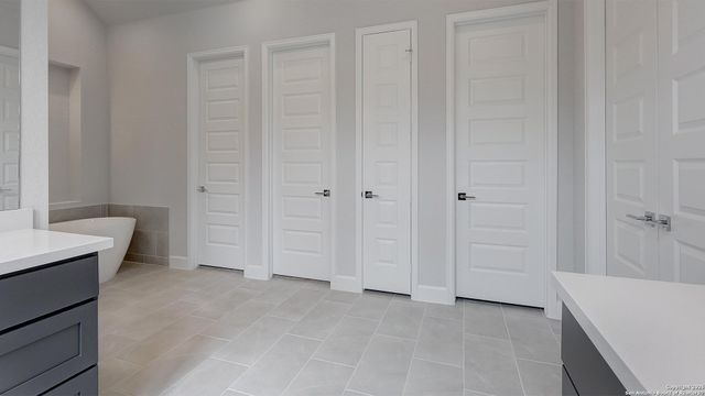 175 Hillside Park, San Antonio, TX 78253