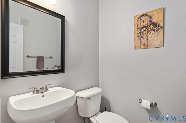 10700 Sterling Cove Dr, Chesterfield, VA 23838