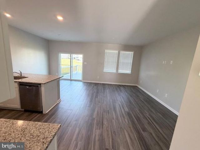 255 MAPLE RUN DR, York, PA 17404