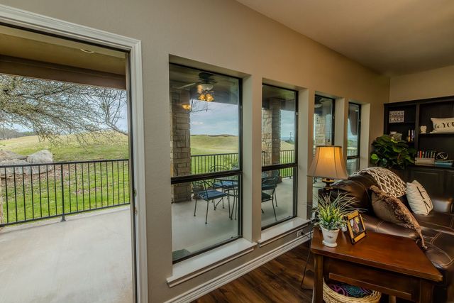 1101 Eagle Point Circle, Graford, TX 76449