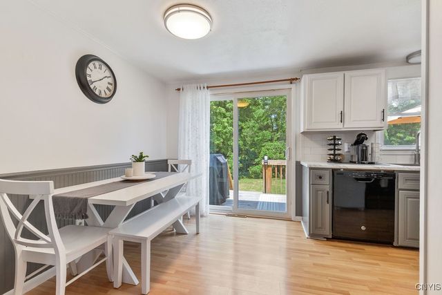 216 Deborah Drive, Salina, NY 13088