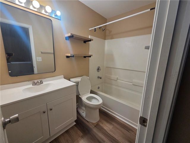 955 Prestwyck Court, Alpharetta, GA 30004