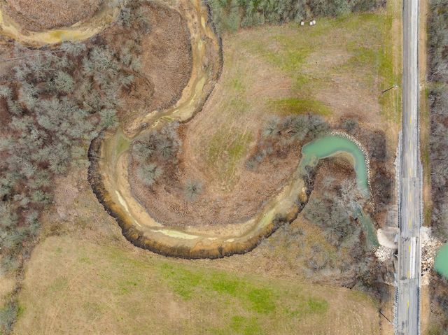 2061 FM 1445, Cameron, TX 76520