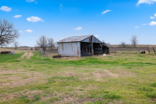 2061 FM 1445, Cameron, TX 76520