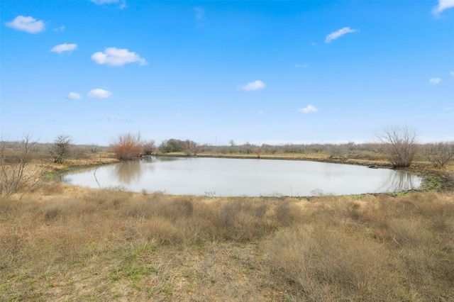 2061 FM 1445, Cameron, TX 76520