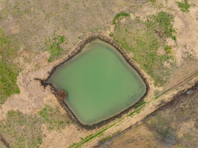 2061 FM 1445, Cameron, TX 76520