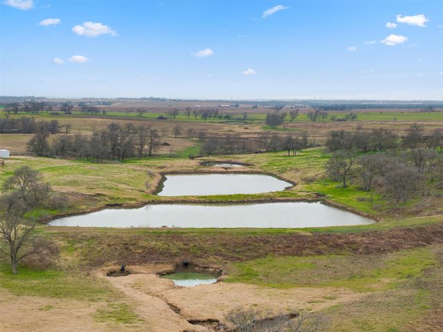 2061 FM 1445, Cameron, TX 76520