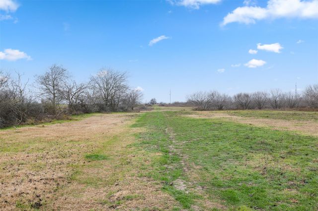 2061 FM 1445, Cameron, TX 76520