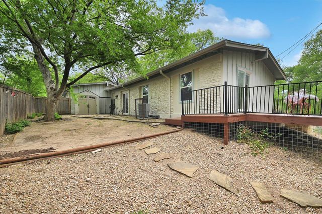 5704 Gloucester LN B, Austin, TX 78723