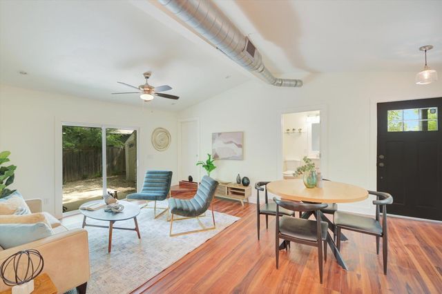 5704 Gloucester LN B, Austin, TX 78723