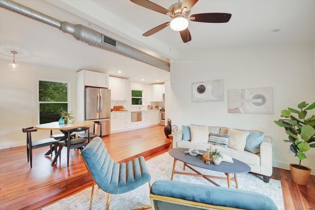 5704 Gloucester LN B, Austin, TX 78723